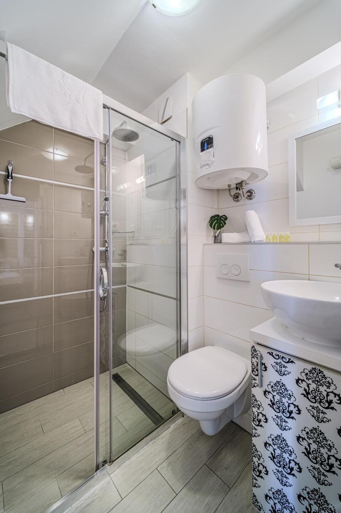 Central Split Rooms And Apartments Paese Εξωτερικό φωτογραφία